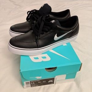 NEW W/ BOX Nike Satire SB